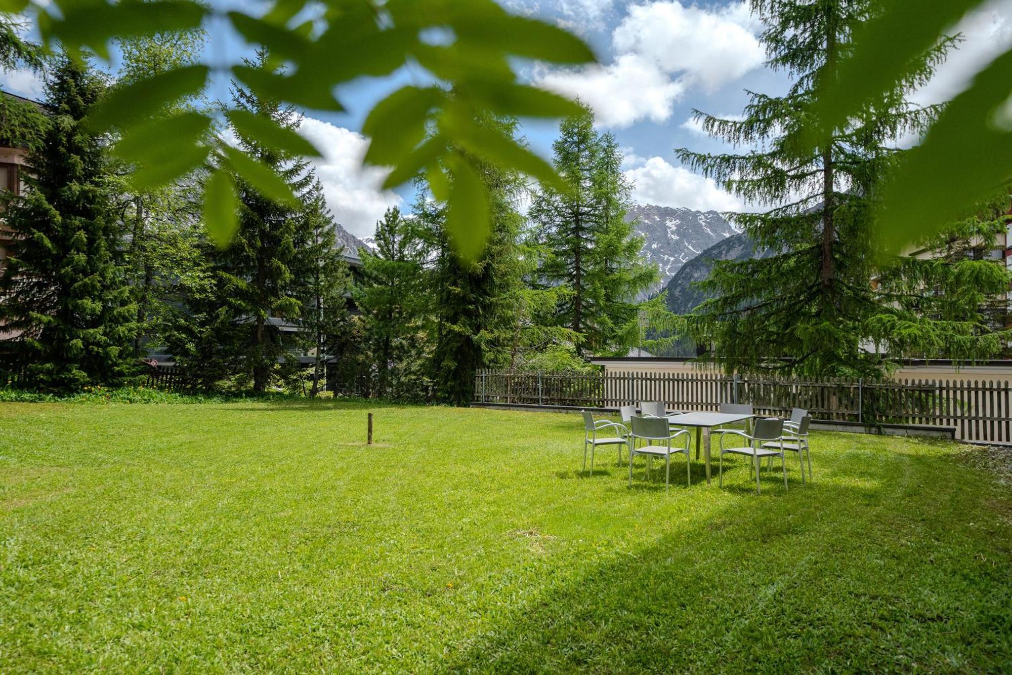 Haus Padrun 3 By Arosa Vacations Daire Dış mekan fotoğraf